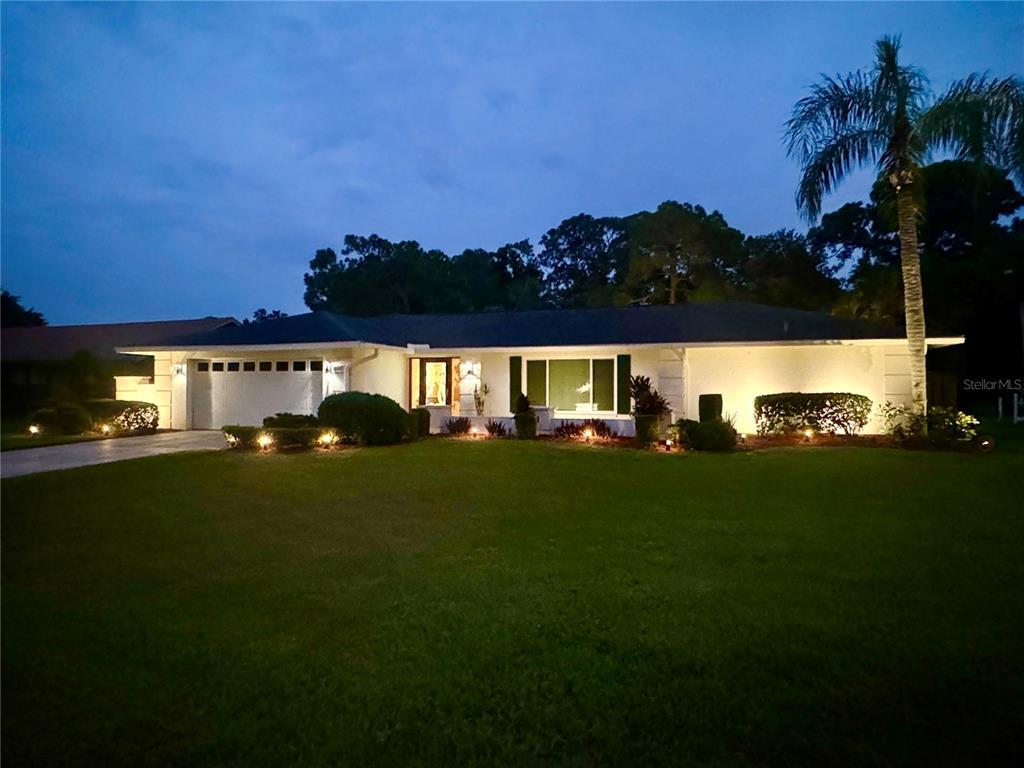 Foto principal - 4952 Rutland Gate