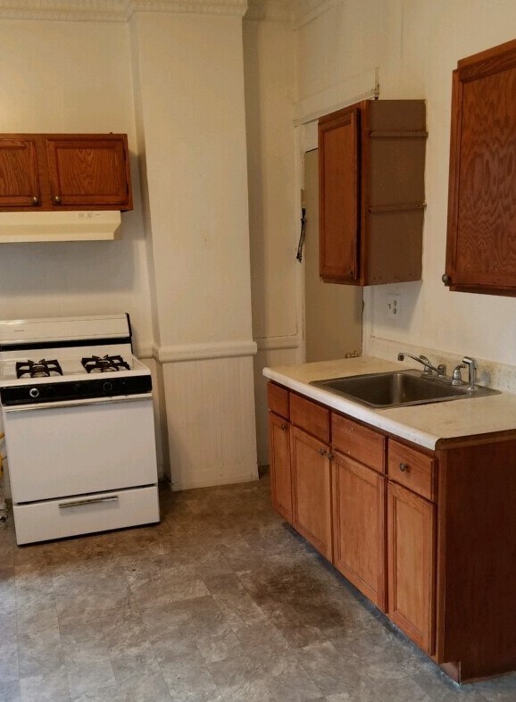 Building Photo - 333 Conkey Ave