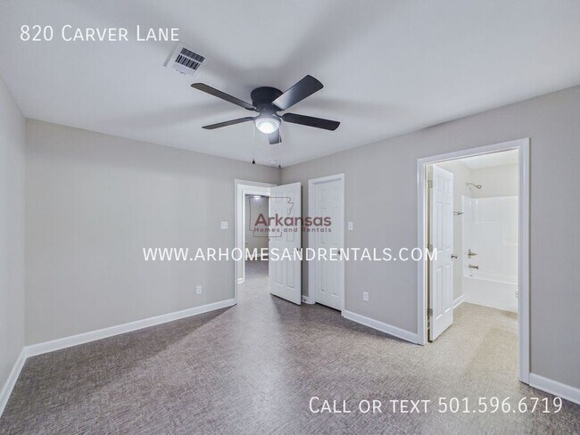 Foto del edificio - 820 Carver Ln