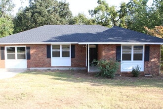 Building Photo - 3332 Hillis Rd