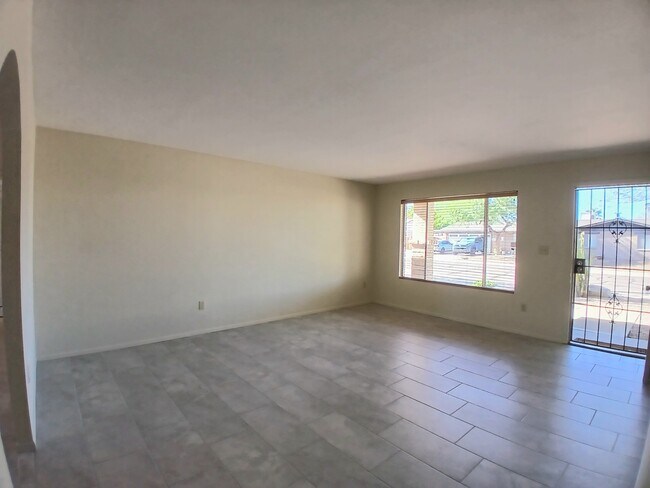 Foto del edificio - 3515 E Cortez St