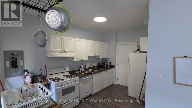 Photo du bâtiment - 412-412 Jarvis St