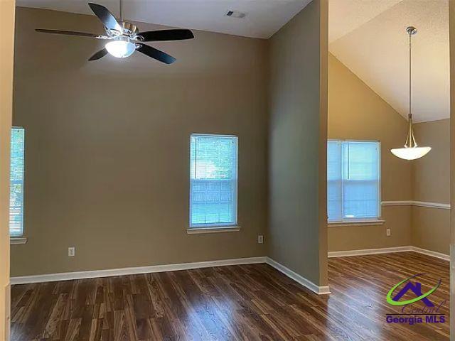 Foto del edificio - 112 Mallards Landing Dr