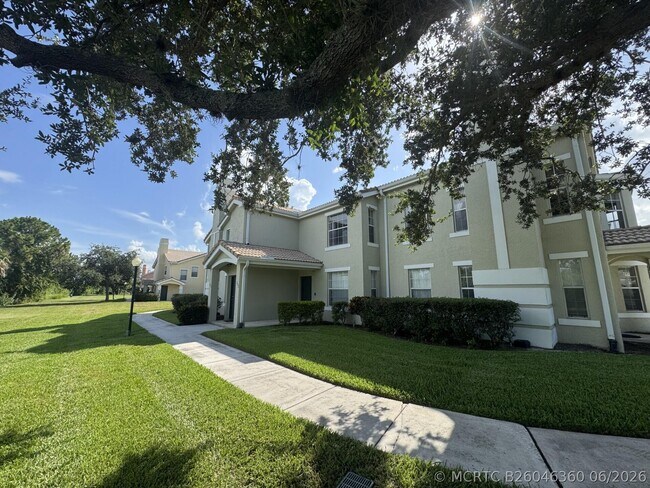 Foto del edificio - 122 SW Peacock Blvd