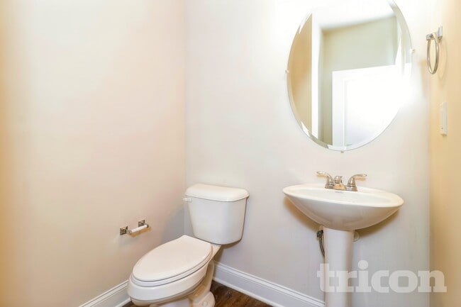 Interior Photo - Tricon Trickum Hill