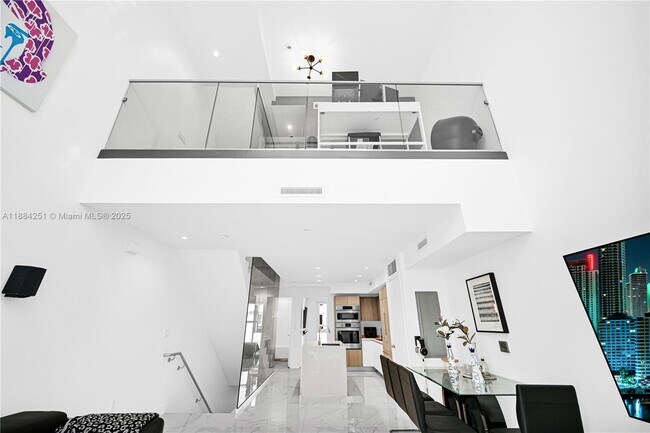 Foto del edificio - 455 NE 39th St