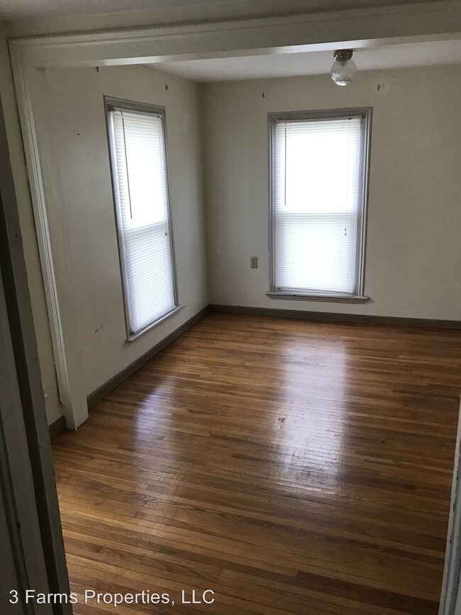 Foto del edificio - 3 br, 1 bath Apartment - 117 Central Ave