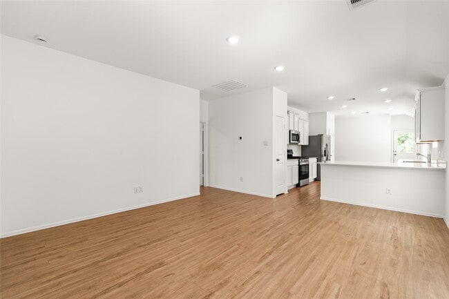 Foto del edificio - 2039 Barrett Gables Dr
