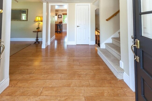 Foto del edificio - 6677 Mount Forest Dr