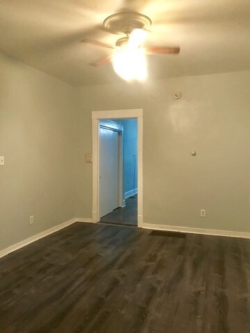 Foto del edificio - 1635 N Drake Ave