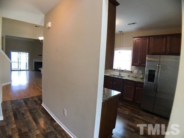 Building Photo - 200 Beaconwood Ln