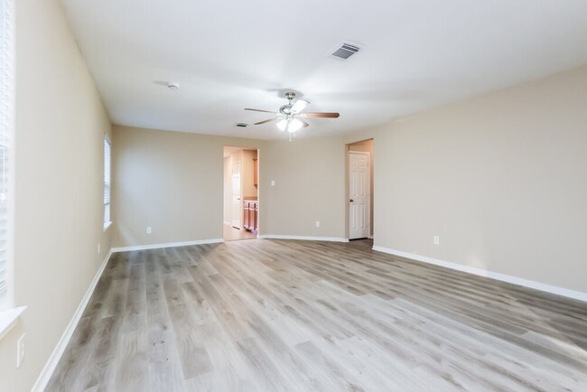 Building Photo - 21639 Kingston Terrace Ln
