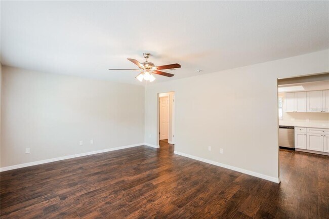 Foto del edificio - 4506 9th St W