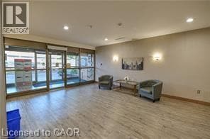 Photo du bâtiment - 3227 King St E