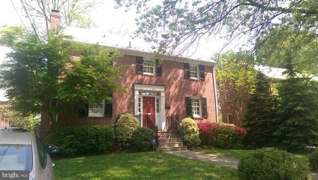 Foto del edificio - 4509 Harling Ln
