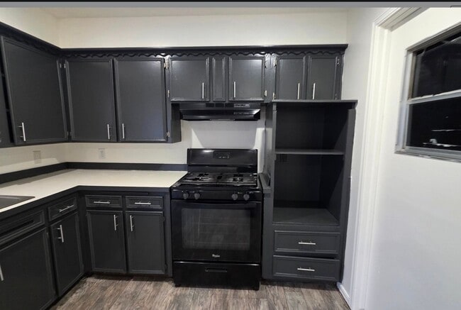 Foto del edificio - 3 bedroom 1 bath