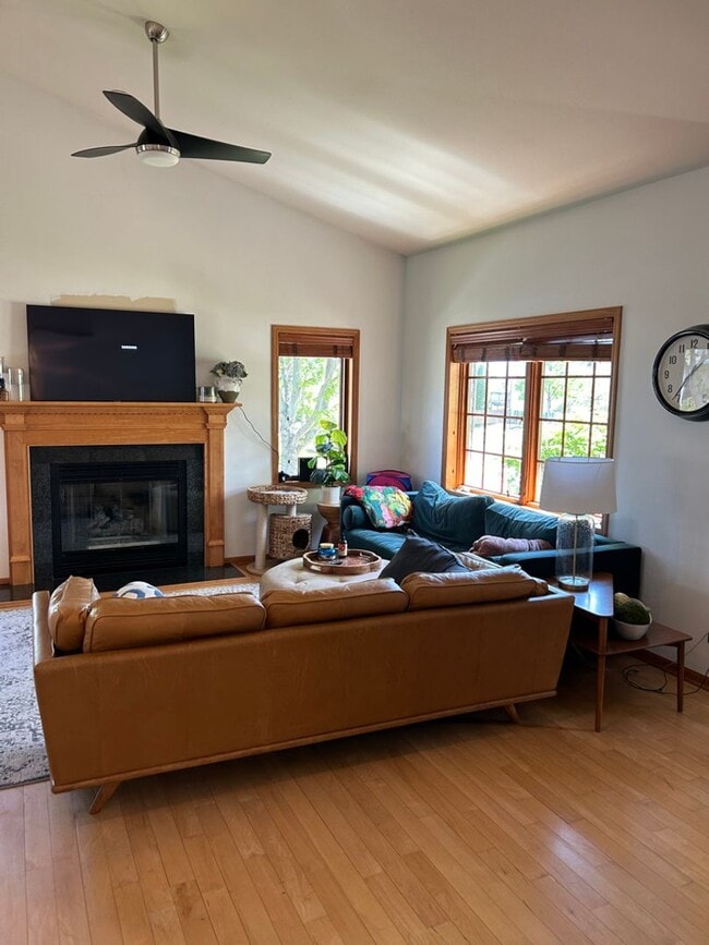 Foto del edificio - Charming West Side Single Family Home