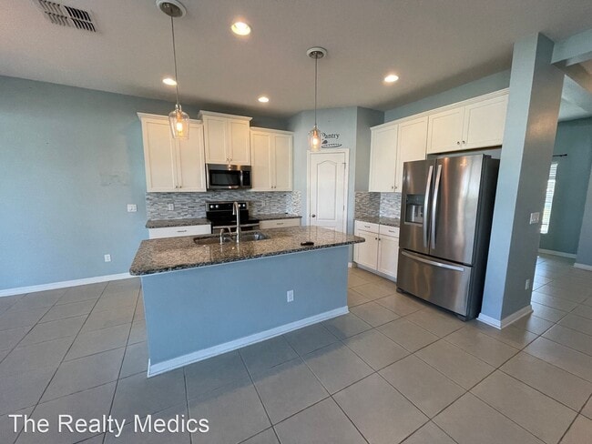 Foto del edificio - 4 br, 3 bath House - 3169 Zander Dr