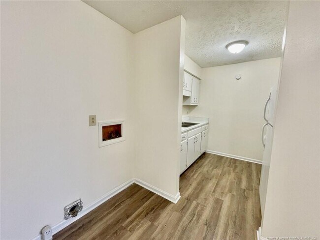 Foto del edificio - 3241 Willard Dr