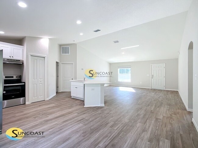 Building Photo - 2639 W Felton Ln