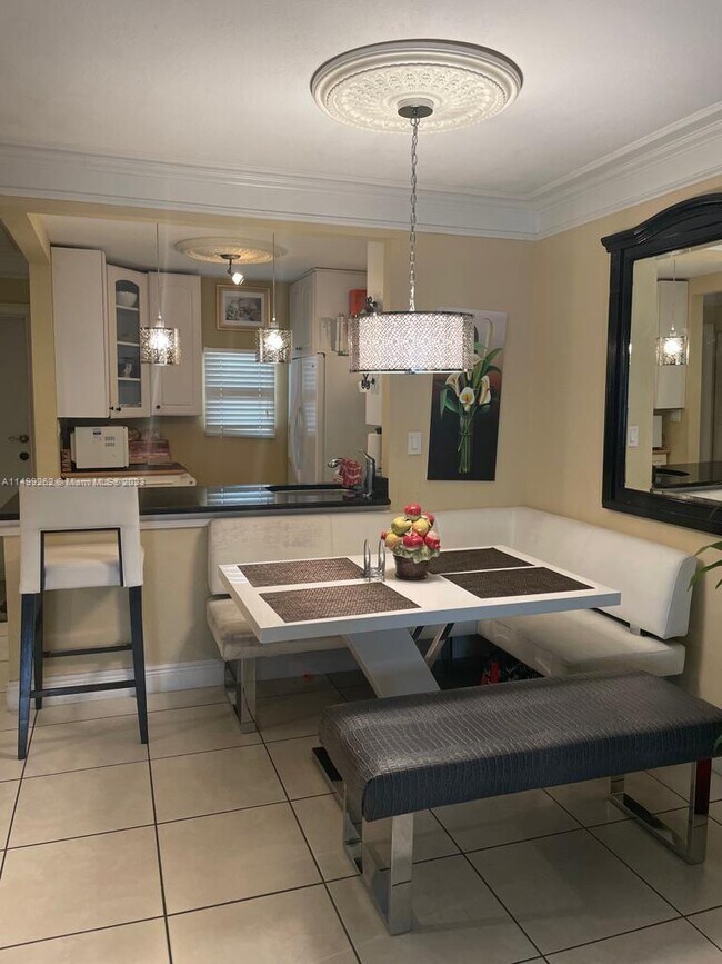 Foto del edificio - 4341 NW 16th St