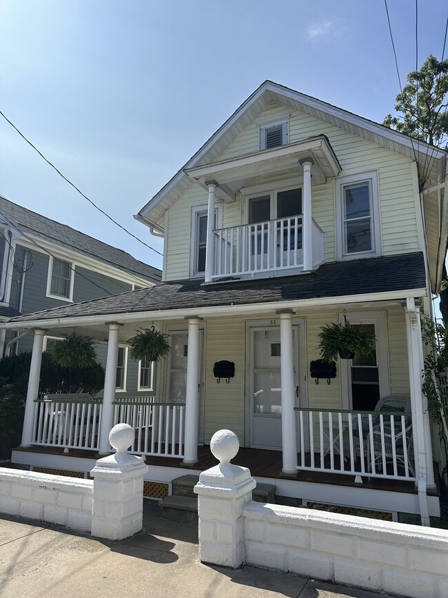 Building Photo - 84 Mount Hermon Way