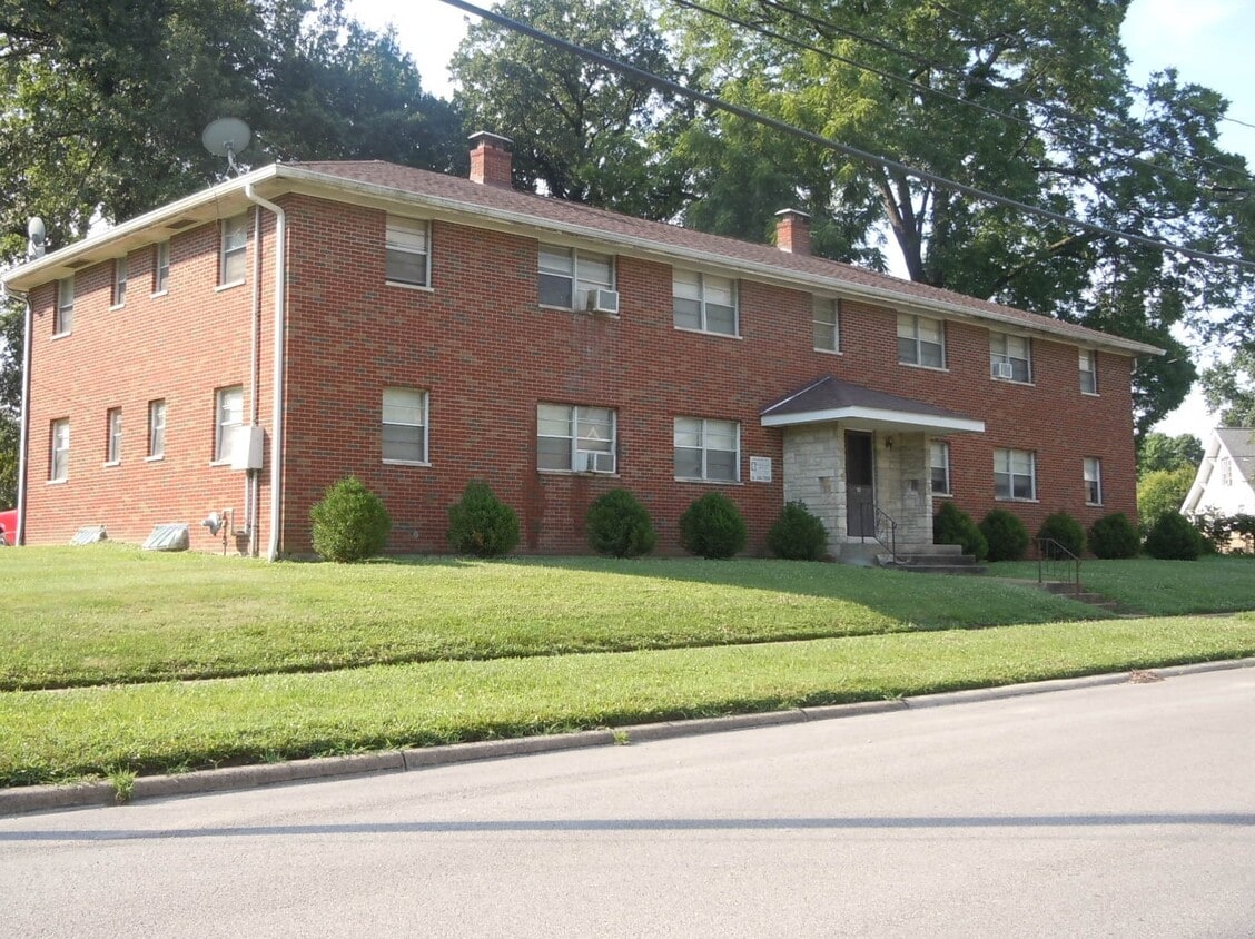 Primary Photo - 404 S Combs Ave