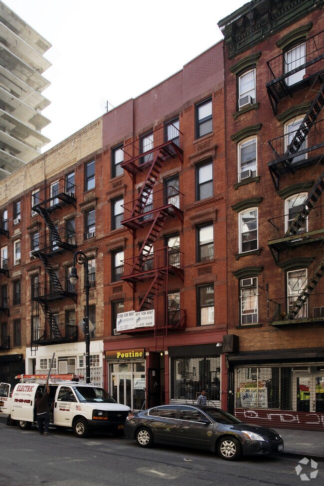 Building Photo - 168 Ludlow St