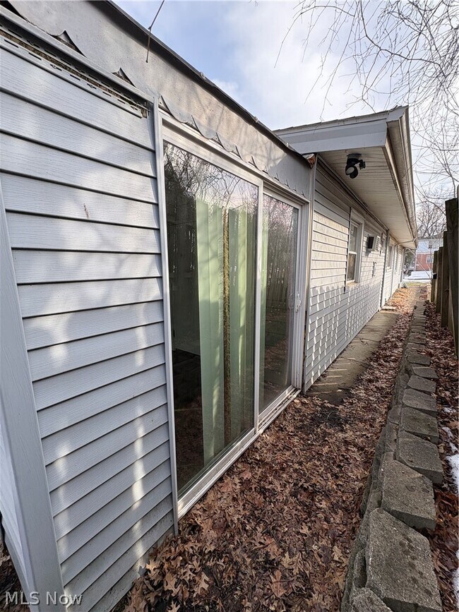 Foto del edificio - 74 Homestead Dr