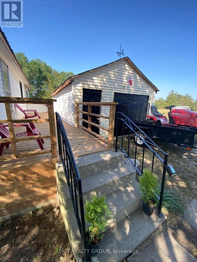 Building Photo - 48 29