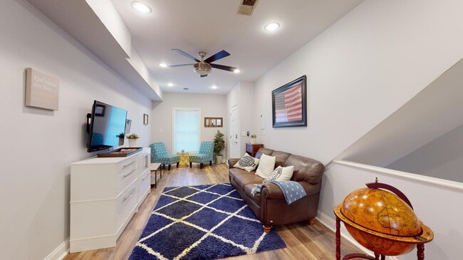 Family room - 1223 4th Street Northwest