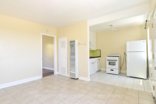 Foto del edificio - Nice 1 Bedroom, 1 Bath Apartment