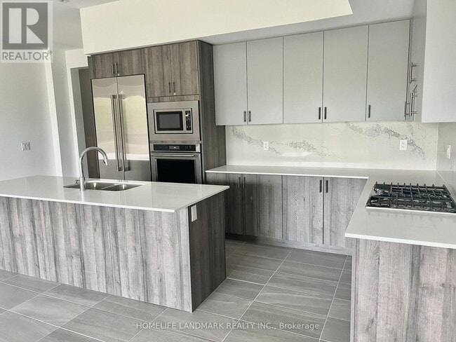 Building Photo - 12 Yans Way