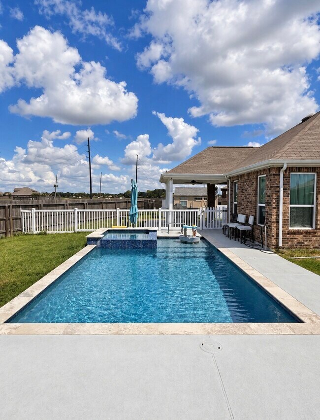 Building Photo - 4611 Little Meadow Ln