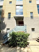 Building Photo - 2048 Atherton Heights Ln