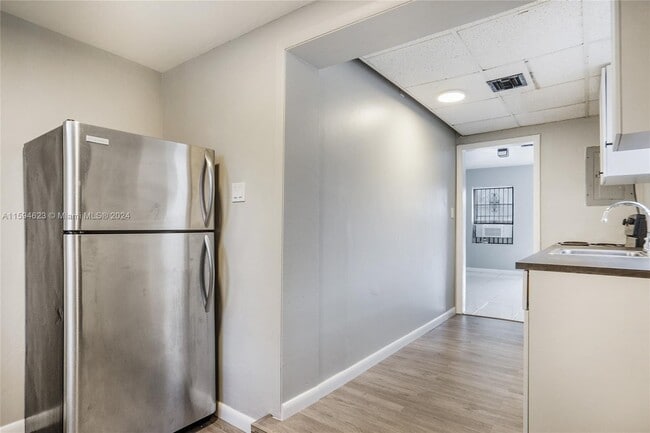 Building Photo - 6535 NW 6th Ave