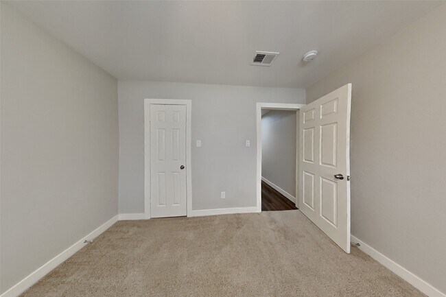 Foto del edificio - 16 W Bigelow Oak Ct