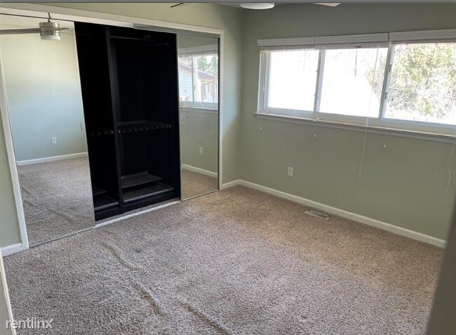Foto del edificio - 5 br, 2 bath House - 6458 Lotus Ct