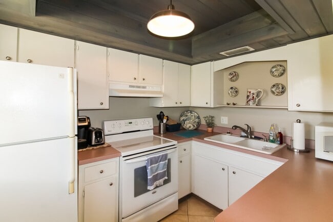 Building Photo - 2026 Availability-The Sentinel Seasonal Condo for Rent