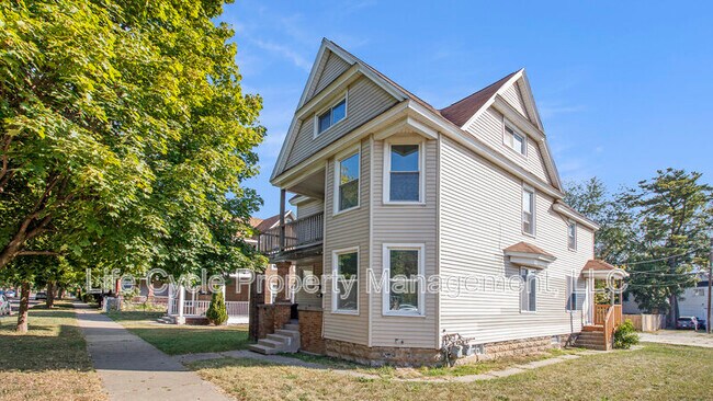 Building Photo - 1312 Hamilton Ave NW