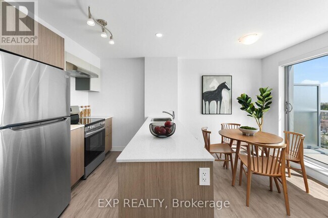 Building Photo - 100 Manett Crescent