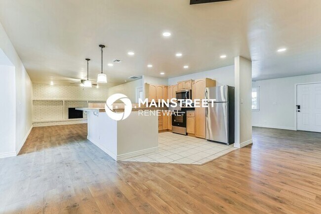 Foto del edificio - 3 Bedroom Pet-Friendly Home in MESA, AZ with Main Street Renewal