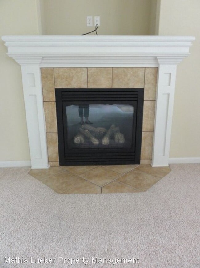 Building Photo - 3 br, 2.5 bath House - 2416 Brookbend