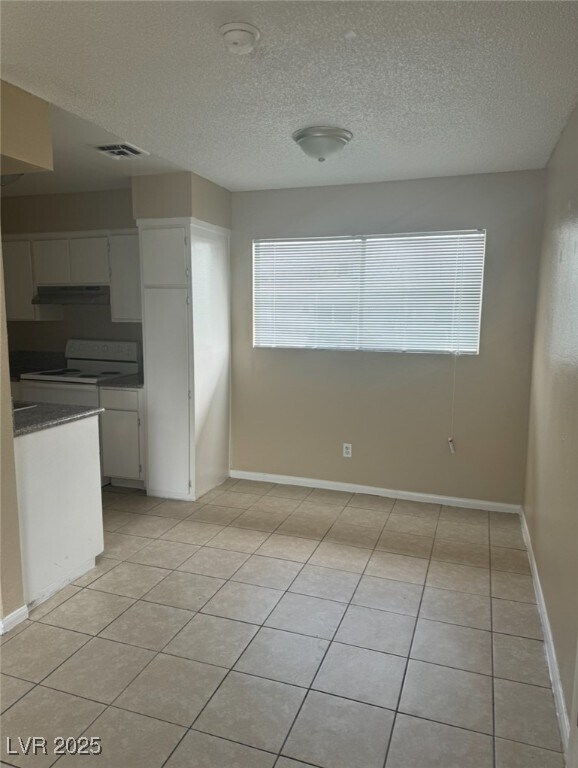 Foto del edificio - 2605 E Cedar Ave