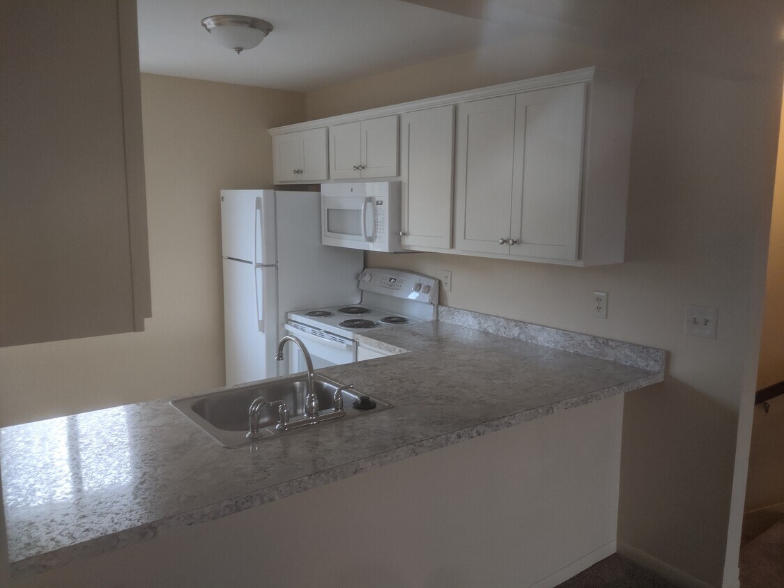 Primary Photo - 4051 Oneida St