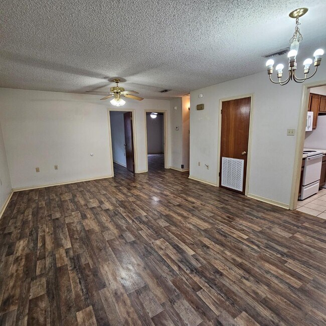 Foto del edificio - 1015 Talbot Ave