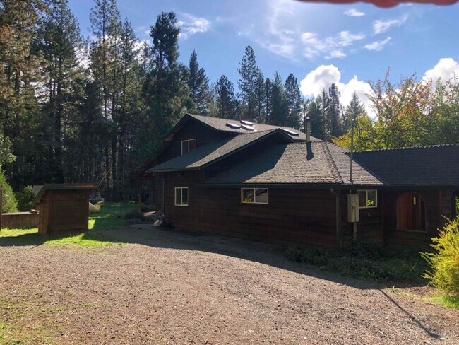 Foto del edificio - 2125 Kincaid Rd