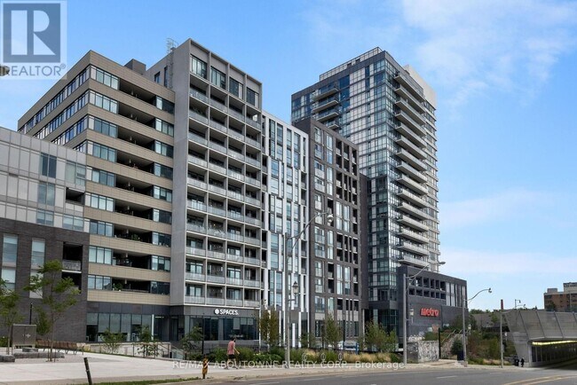 Building Photo - 20 Minowan Miikan Ln