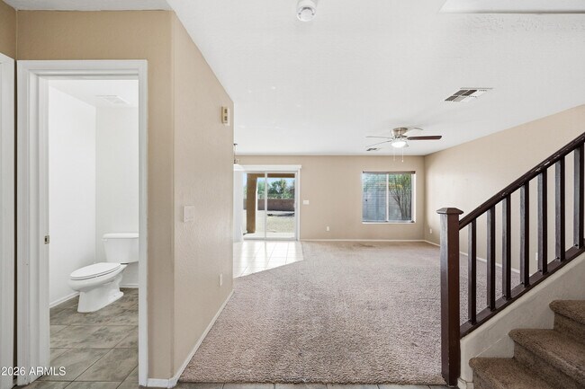Foto del edificio - 17137 W Port Royale Ln