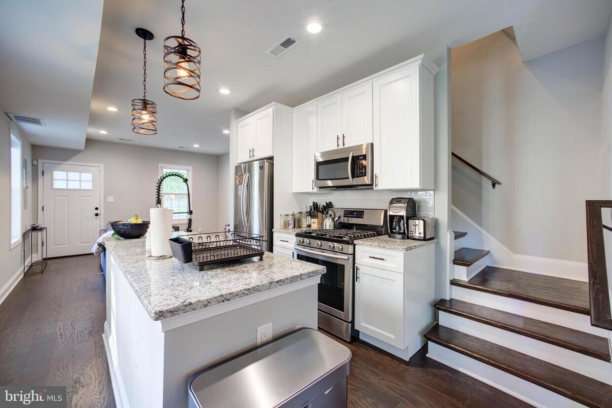Foto principal - 314 Raleigh St SE